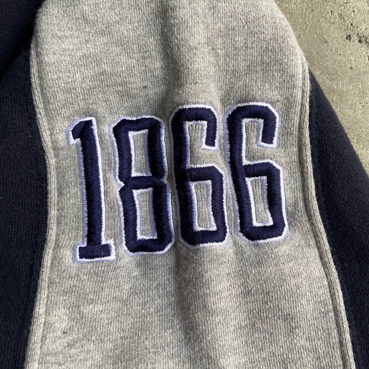 Champion チャンピオン UNH WILDCATS バイカラー ワンポイント 