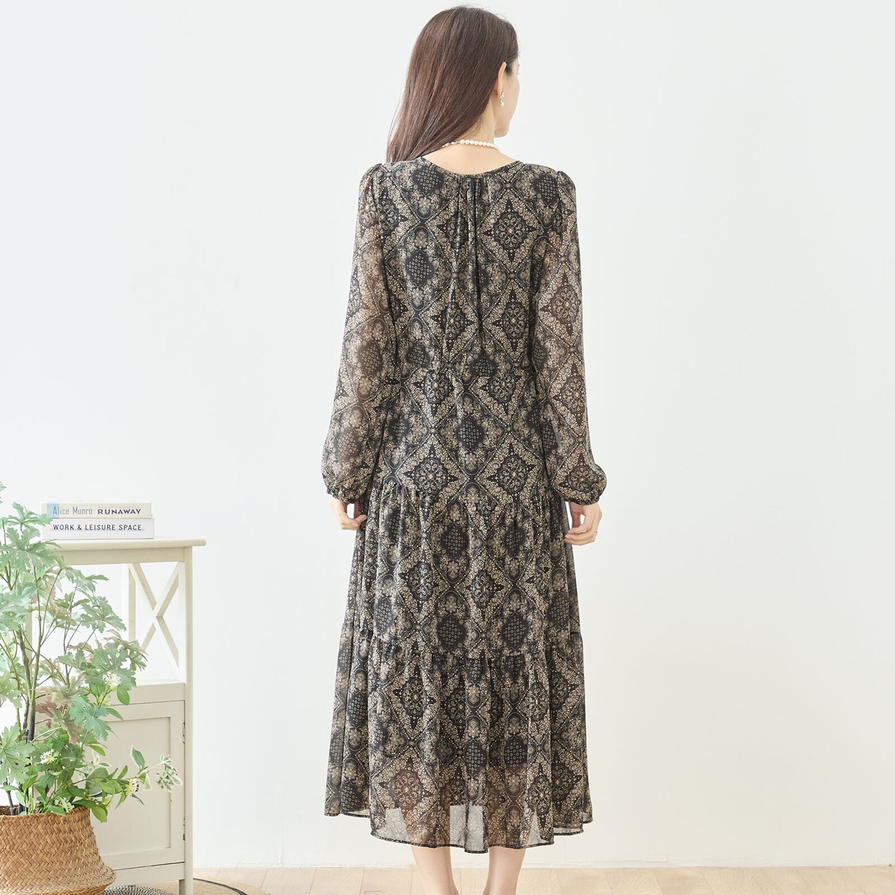 【SALE 11%OFF 4/14 10:00まで】TRUBE フラワーペイズリーダマスクプリント柄 【M~L】ブラック