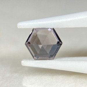スピネル 六角形  約3.8*2.8mm r-0543