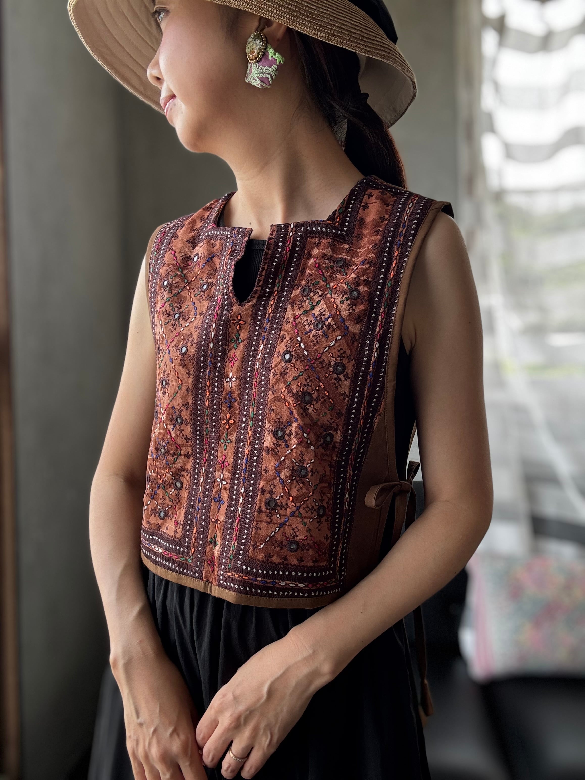 ALL ITEM | Balochito ｜ バロチ刺繍ベスト専門店