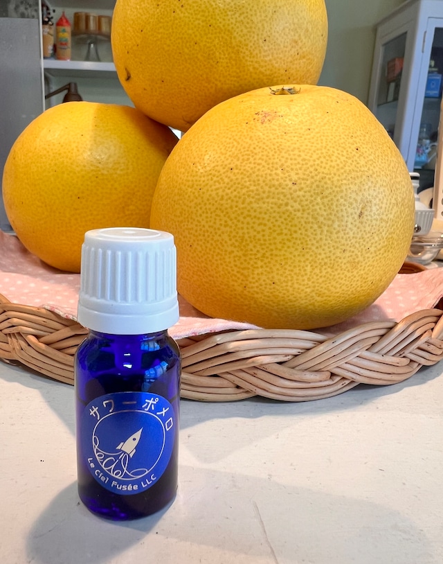 サワーポメロ精油10㎖・[AEAJ和精油企画展記念]特別価格・数量限定