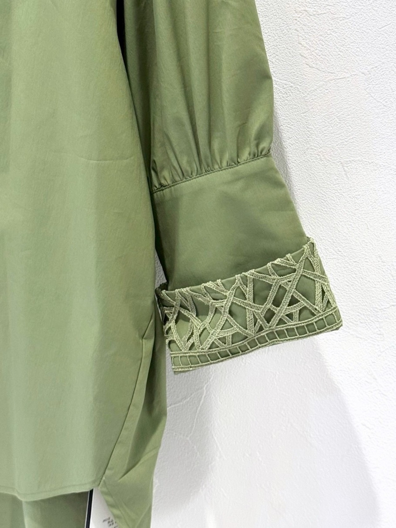 レースカフチュニック