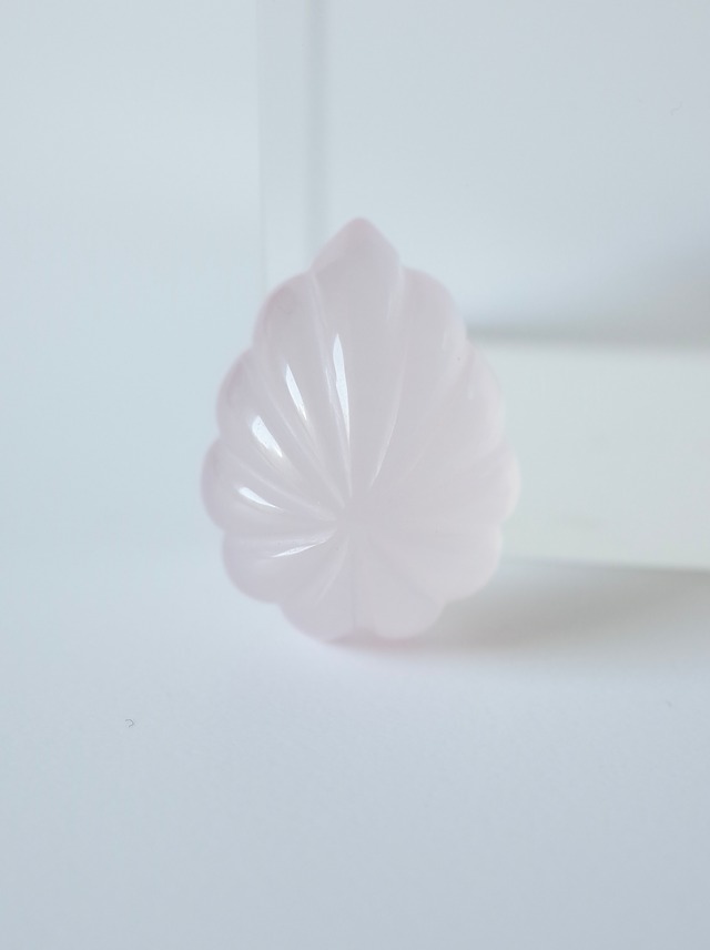 Carving Rose Quartz - 001