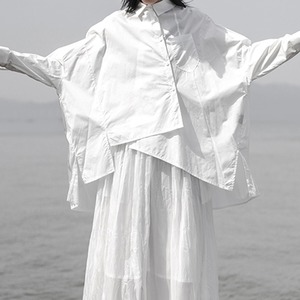 【TR1421】〈Unisex〉Irregular Back-slit Shirt