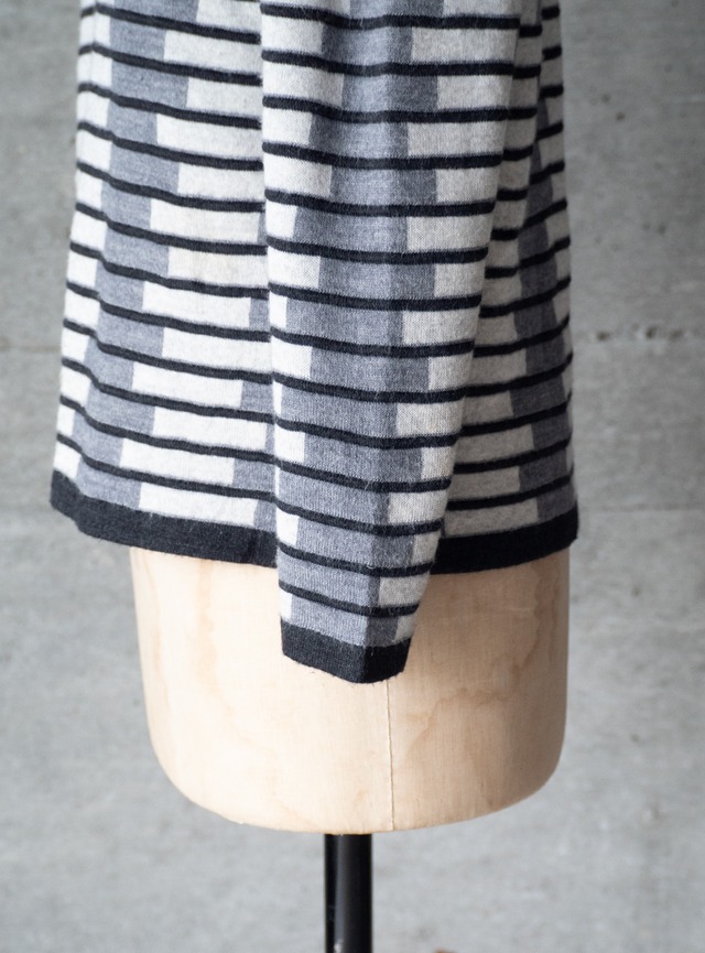 "KRIS CASSIA" 1990s Shadow block border knit