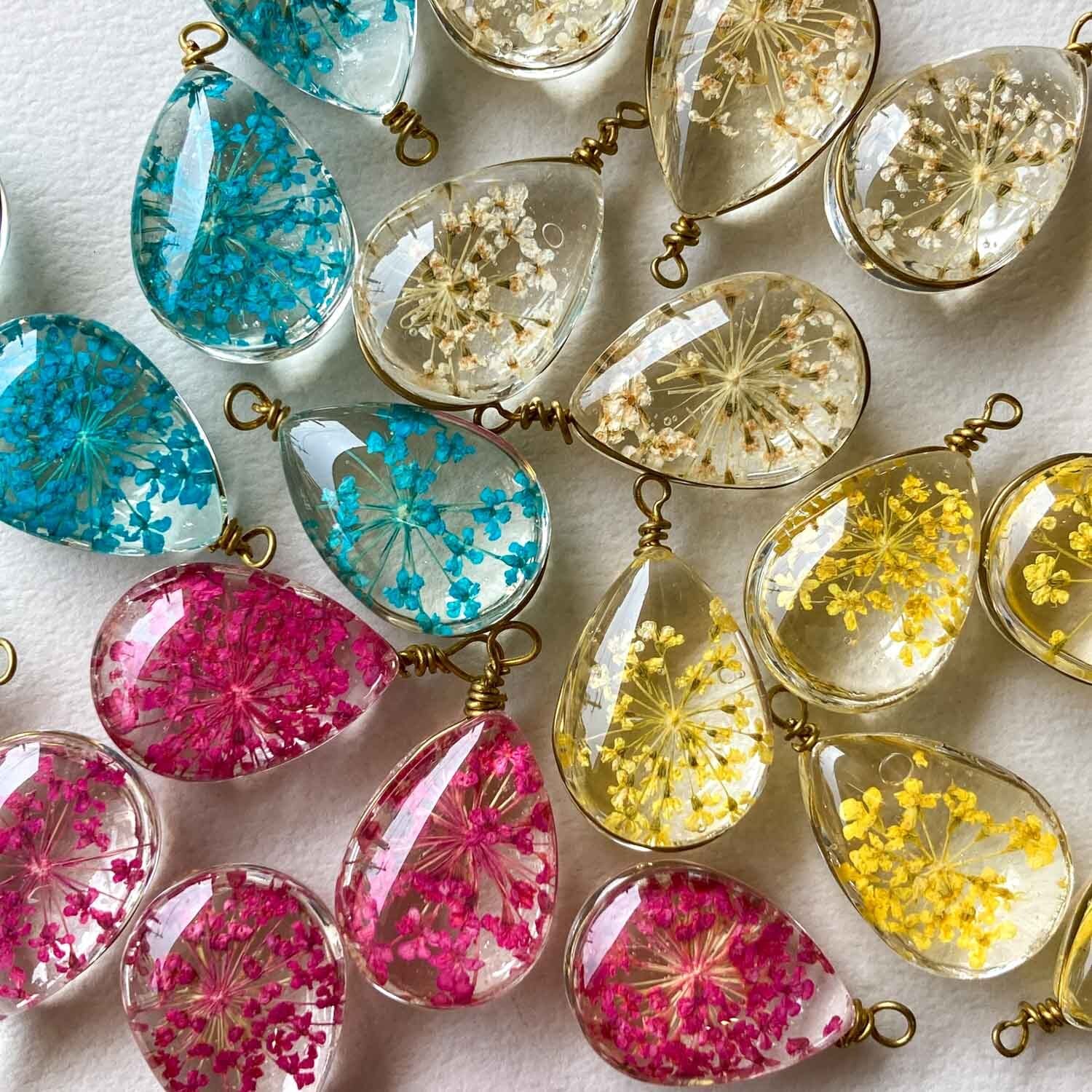再入荷〉押し花入りしずくチャーム | Dua-アクセサリーパーツショップ