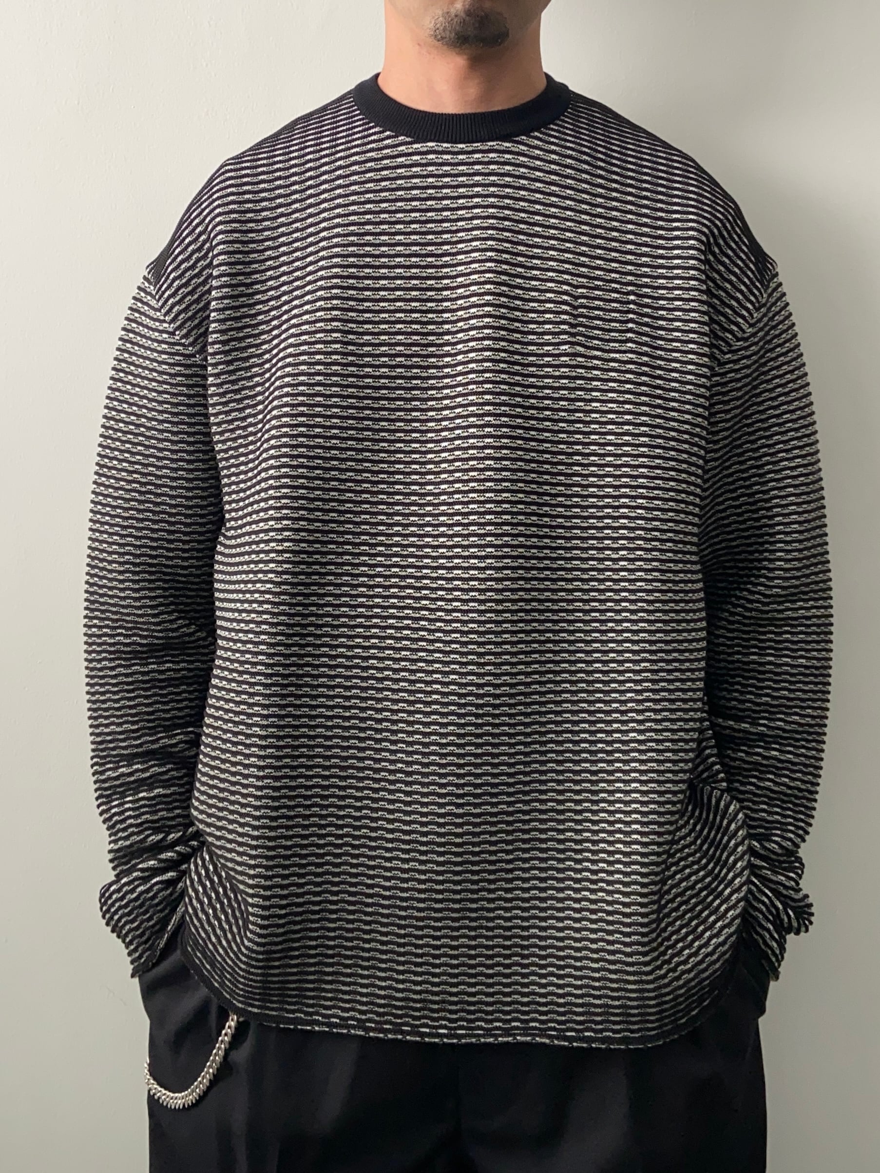 TENBOX / CHAMELEON SWEATER - BLACK / GRAY / WHITE | DEXIM TENBOX / CHAMELEON SWEATER - BLACK / GRAY / WHITE | DEXIM