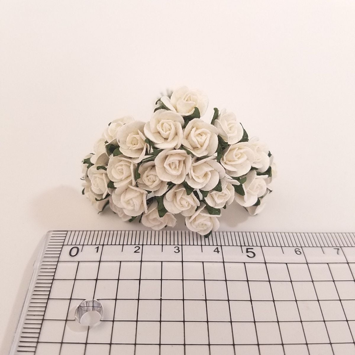 バラ 約5-8mm（白 #152）50本 ミニ造花 アートフラワー | G.D.TARAD 紙