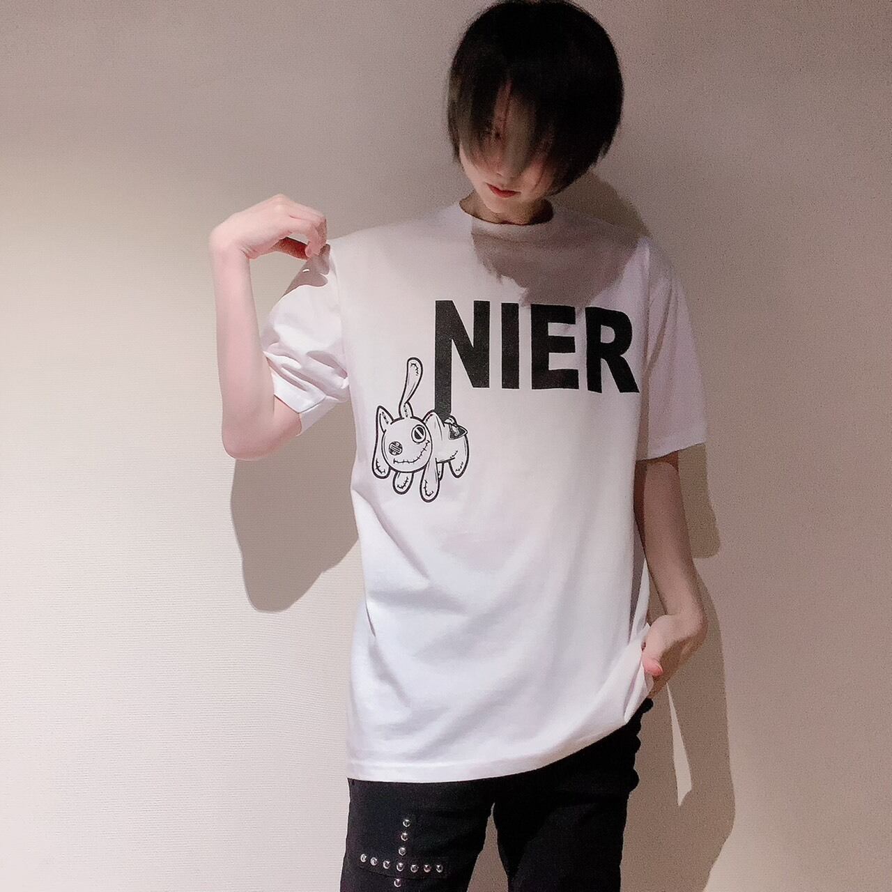 ブランド、NieRのTシャツ