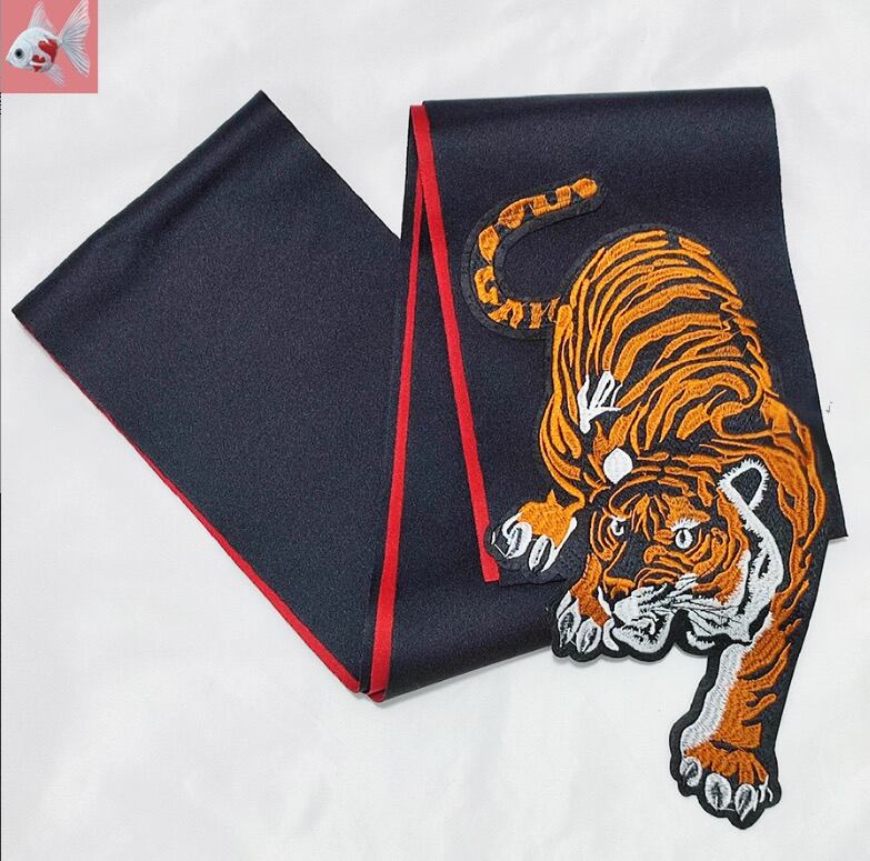 虎刺繍の黒半幅帯 浴衣・カジュアル着物に◎ 個性的 帯 黒 トラ好き