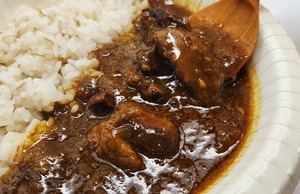 牛すじ欧風カレー