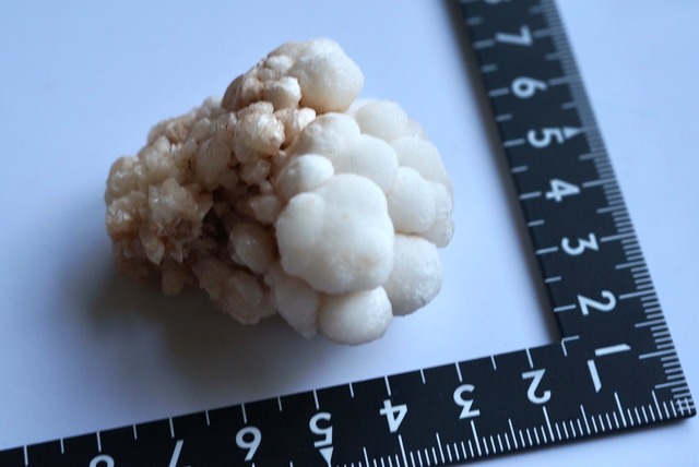 ホワイト アラゴナイト White Aragonite (B)