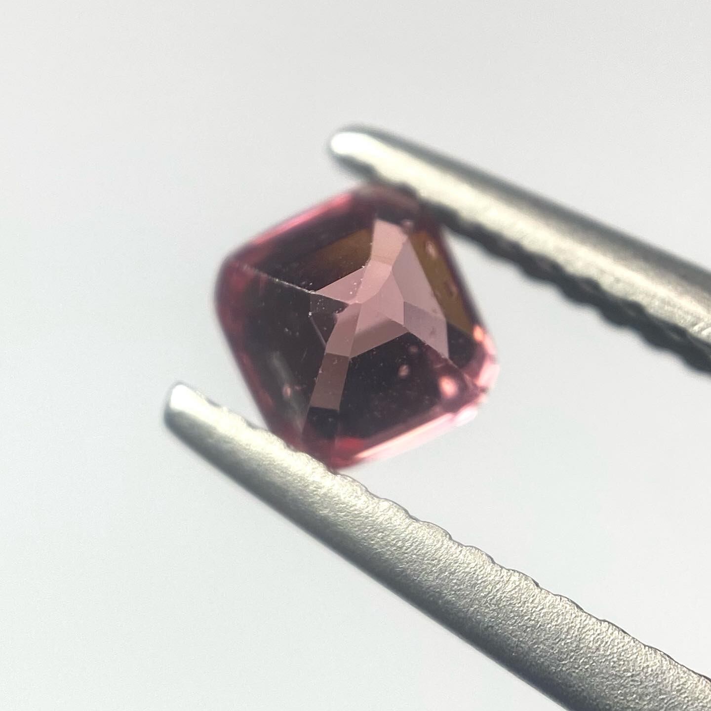 No.4 ベトナム産スピネル