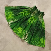 フラダンス 衣装 セキノレーシングスポーツ パウスカート グリーン系 植物柄 ハワイアンプリント ハワイアン アロハ フラ ダンス レッスン 練習 ハワイアンダンス シングル スカート フレア 緑 黄緑 黒 白 ブラック系 ホワイト系 華やか 鮮やか かわいい おしゃれ 上品 大人っぽい 日本製