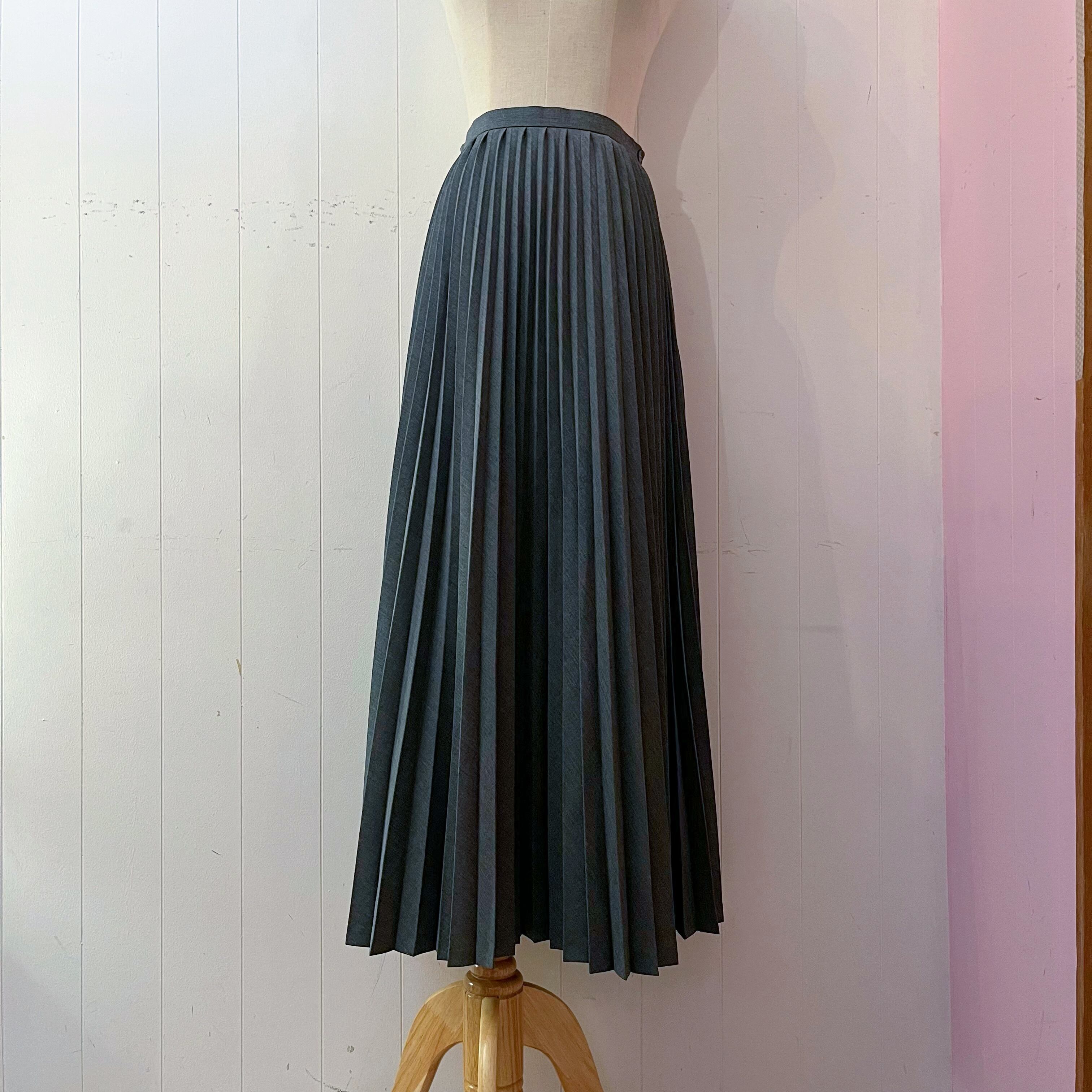 gray accordion pleats skirt