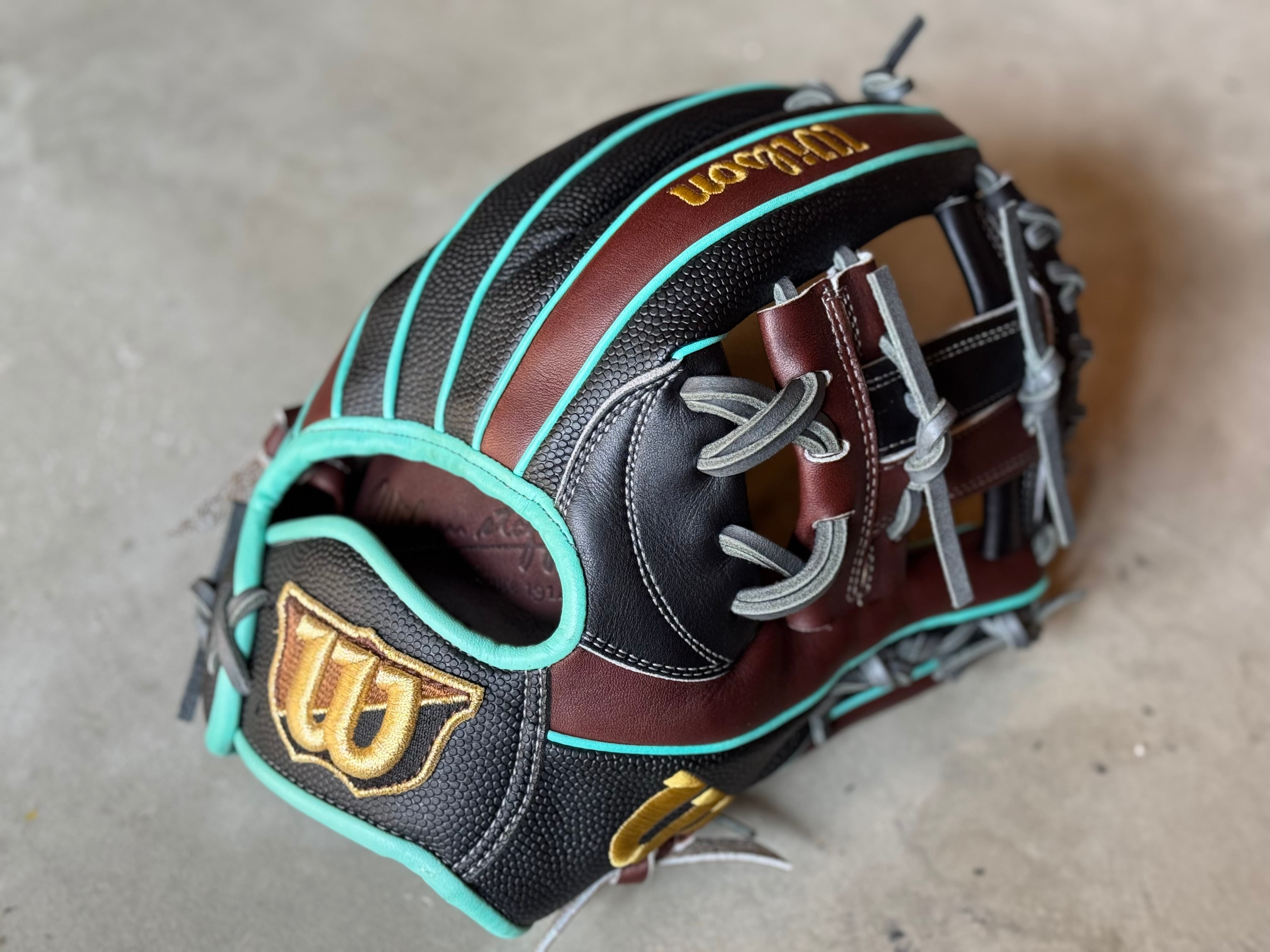 型付け済即戦力‼︎ 87スポーツ限定モデル【Wilson】軟式用グローブ 