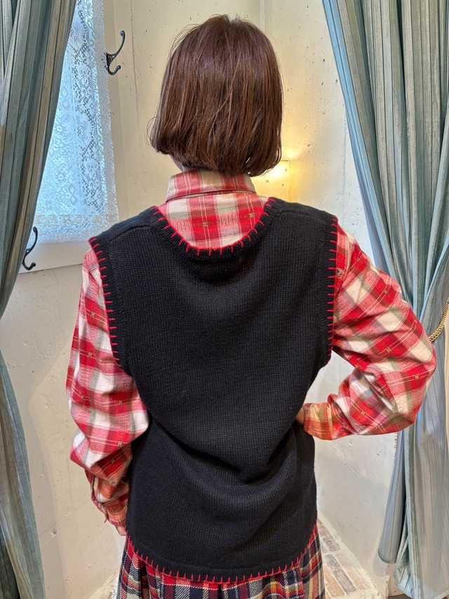 Christmas embroidery black knit vest