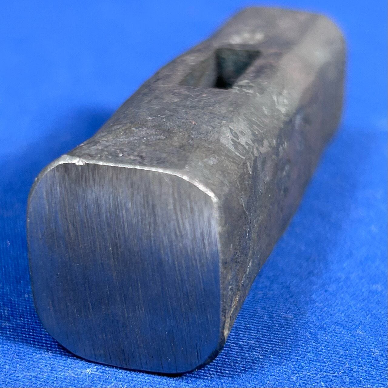 【特価】道心斎正行　鋼付玄翁　千代鶴型　100匁 道心斎正行 馬場正行氏作 鋼付四角玄翁 150,180,200匁