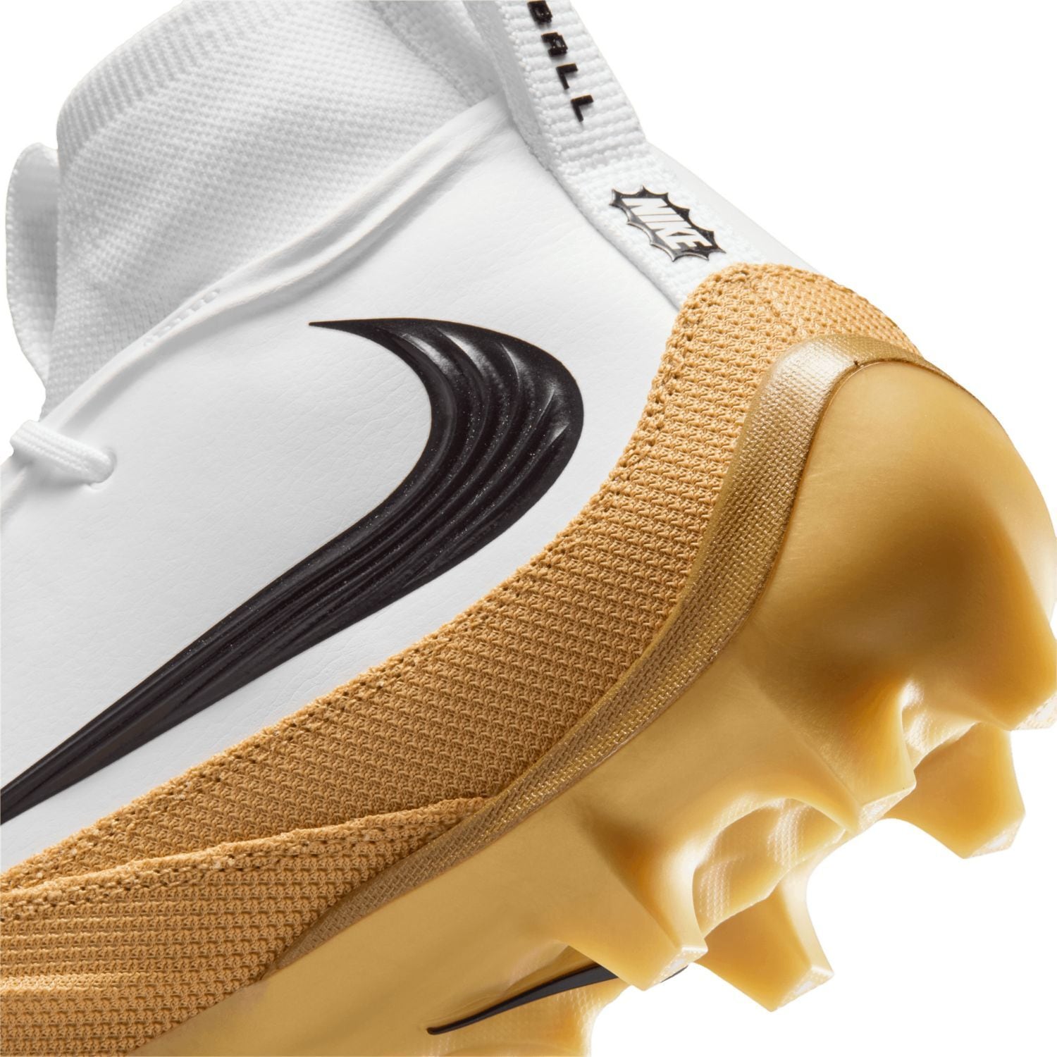 NIKE ALPHA MENACE 5 PRO MID 2026年モデル アメフト スパイク | END