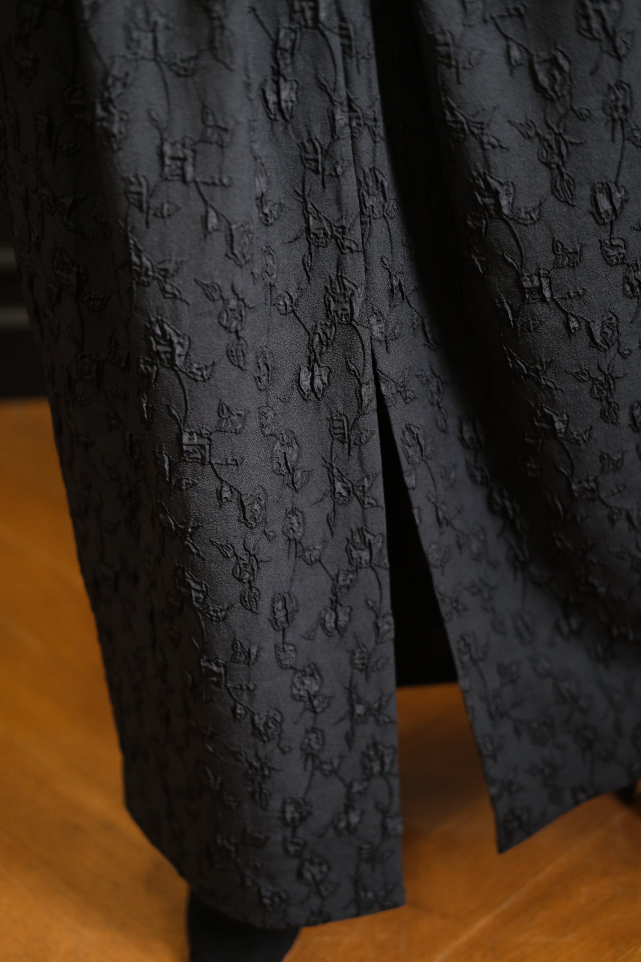 【FETICO】Floral jacquard curvy skirt FETICO】Floral jacquard curvy skirt -black- | loop