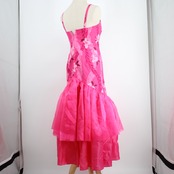 【美品 フラダンス衣装】ピンク ワンピース ドレス ハイビスカス柄 フリル ショッキングピンク キャミソール ハワイアン 花柄