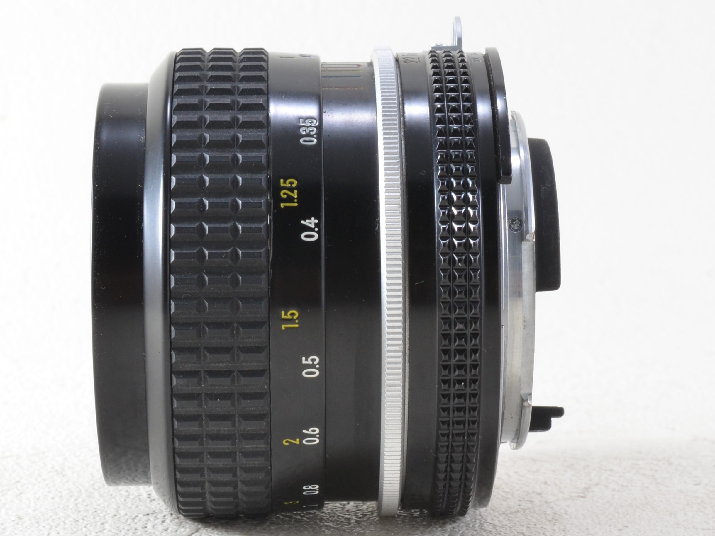 フィルムでスナップならこれ】Nikon Ai Nikkor 35mm F2.8 ニコン フィルムでスナップならこれ】Nikon Ai Nikkor 35mm F2.8 ニコン