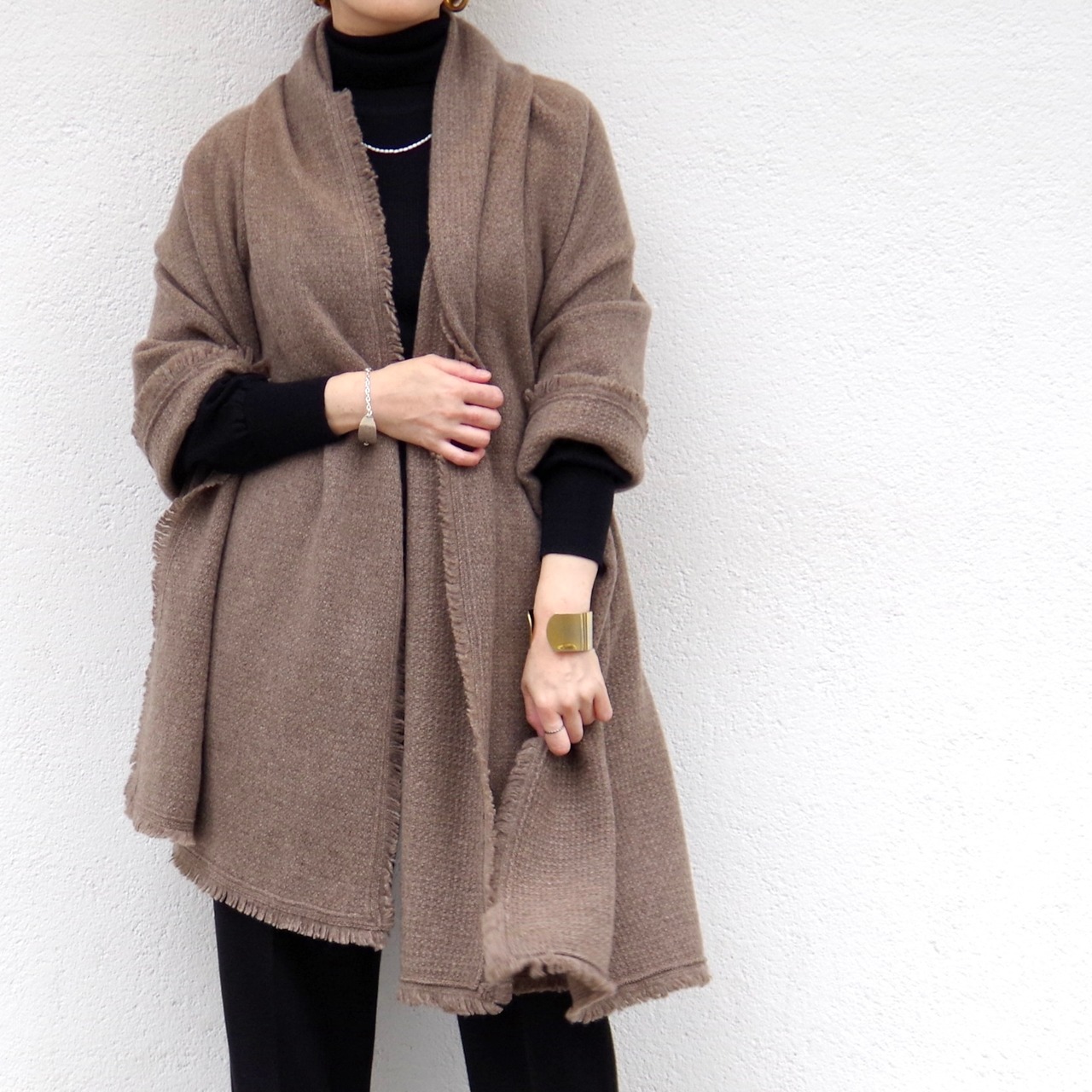 MAISON CARRÉE CASHMERE Fringe STOLE "SAND BEIGE"