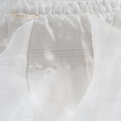 ベリーダンス オリエンタル 衣装 スカート ホワイト系 無地 フリル スリット 白 ボリューム かわいい 華やか 爽やか 明るい ダンス衣装 練習 レッスン ステージ イベント 光沢