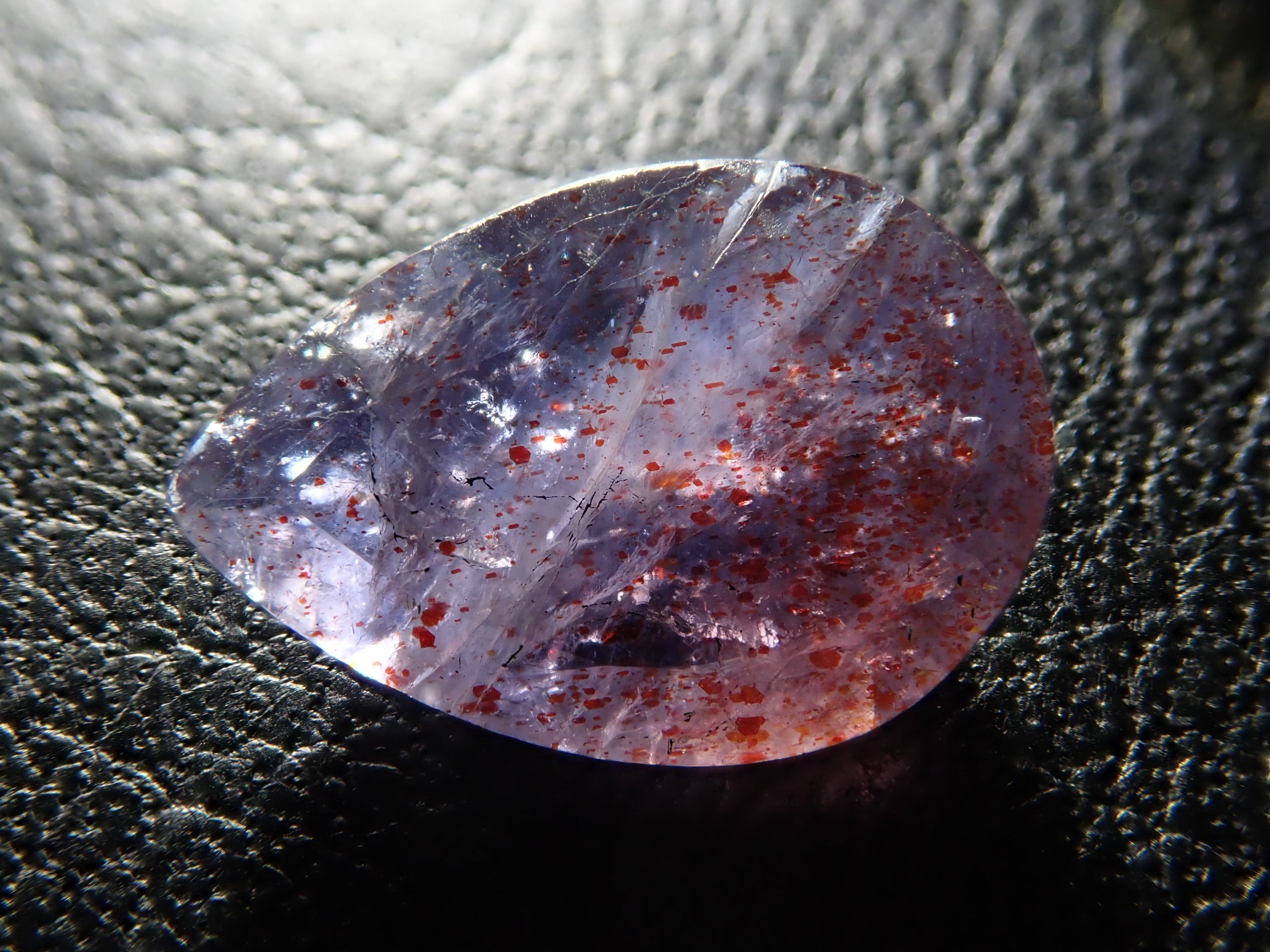 【新商品】インド産ブラッドショットアイオライトサンストーン 1.591ct