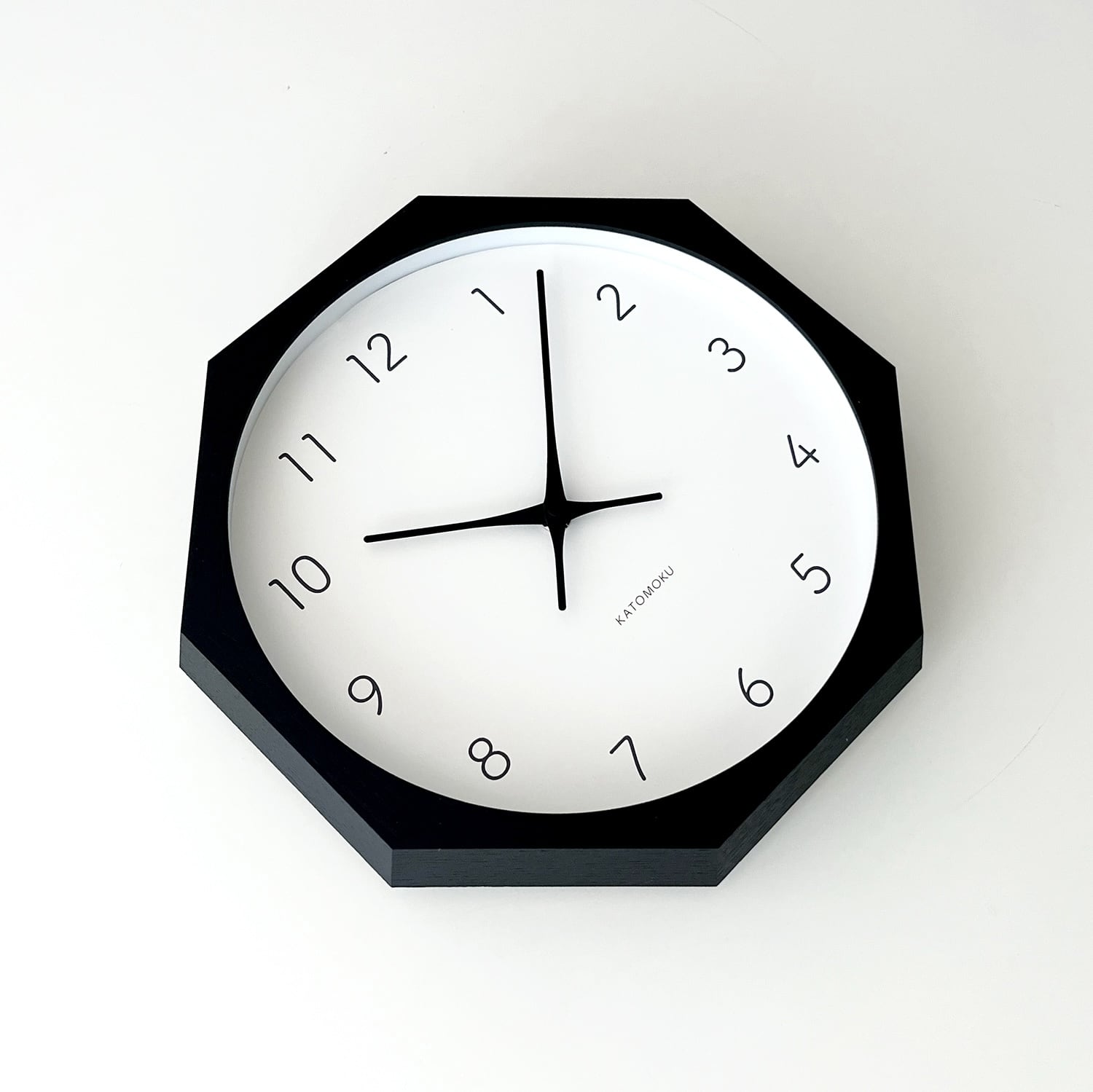 KATOMOKU muku clock 7 八角形 ブラック km-60BK8 | 加藤木工株式会社
