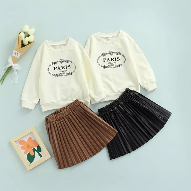 PARISロゴスウェット＆ギャザースカート