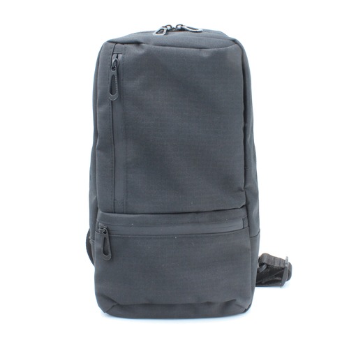 "HAYWARD" 　BASIC SQUARE SLING BAG　MAT RIPSTOP MODEL