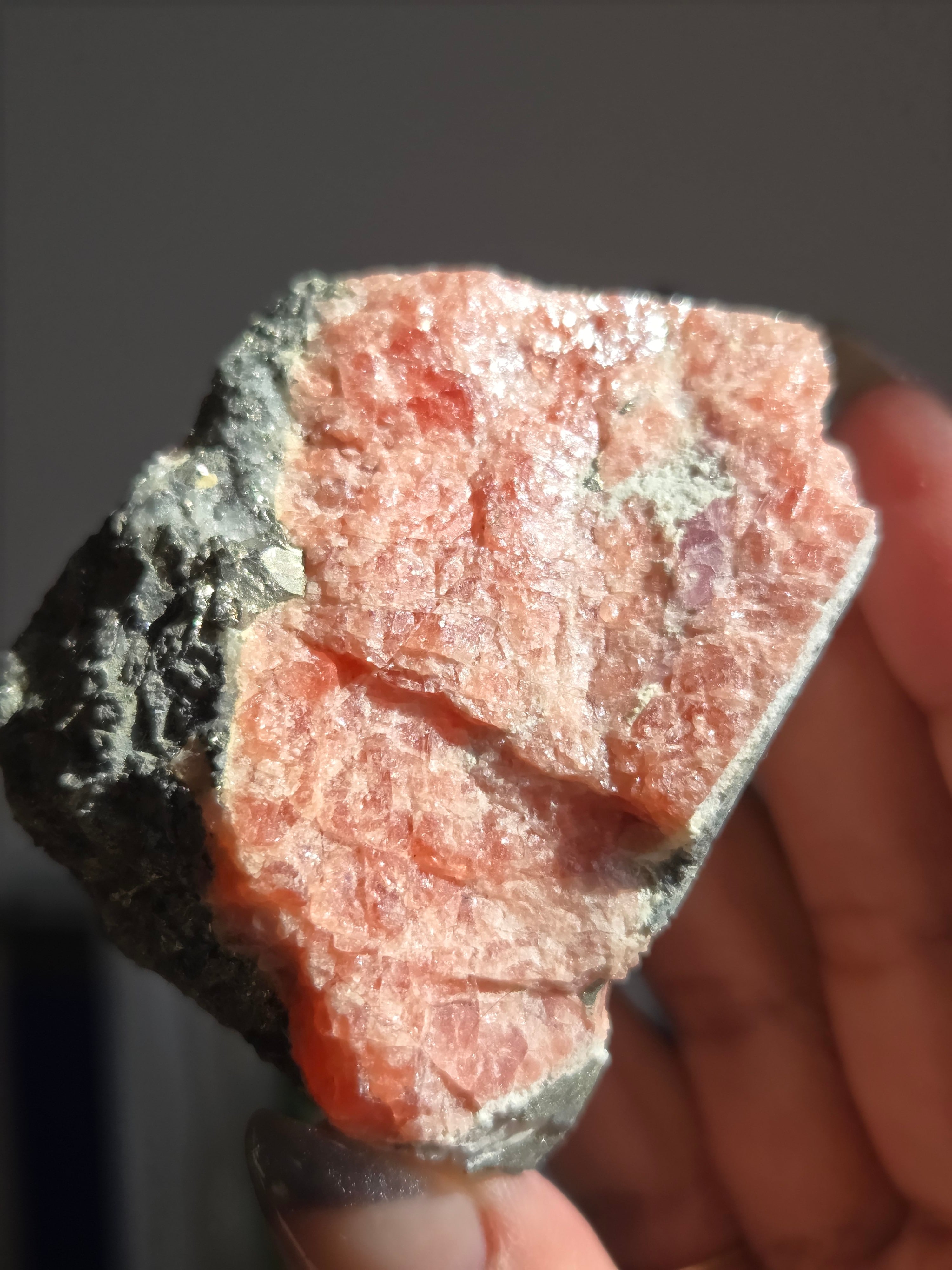 ルチルスモーキークォーツ 龍亀 | HugStones