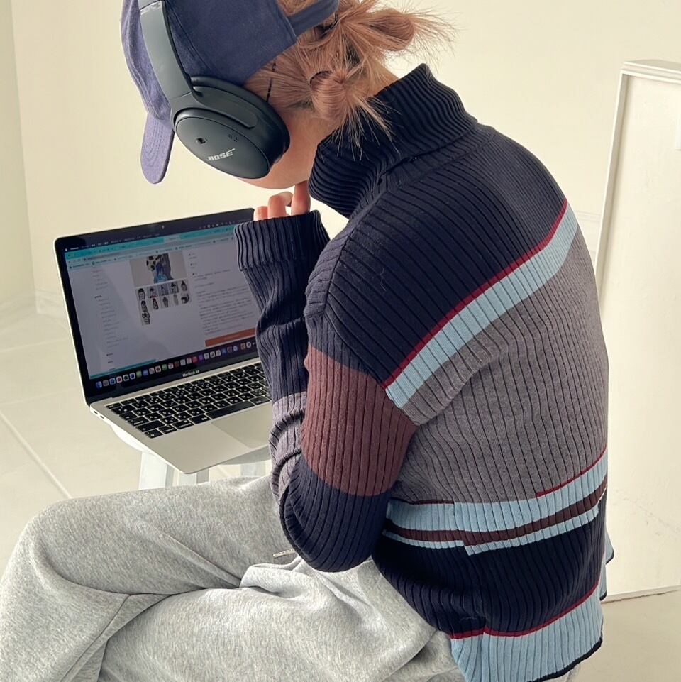 マルチボーダーリブニットタートルネック_LN01741