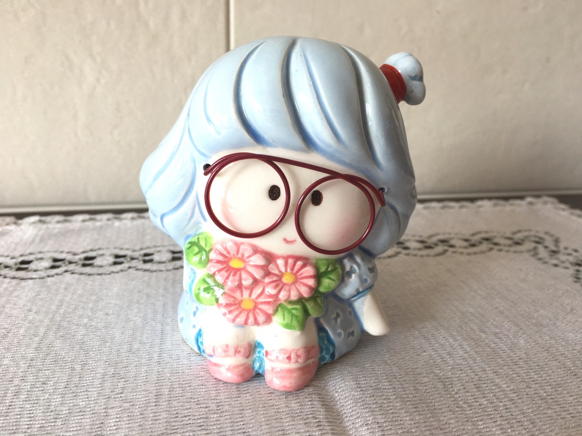 昭和レトロ 陶器 貯金箱 眼鏡の女の子 | レトロ雑貨 チェリッシュ