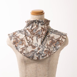 コリエ　ポケット付きつけ襟＜アラベスク柄／アイボリー＞※ユニセックス