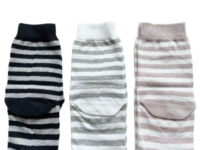 足袋ソックス レディース 滑り止め付 3足 足袋 靴下 女性 口ゴム ゆったり 表糸綿100％ ボーダー 3足セット（色はお任せ）