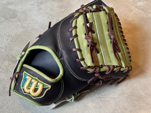 The Wannabe Hero【Wilson】ソフトボール用ミット 8L型［Wilson直伝型付け］ミリタリーグリーン