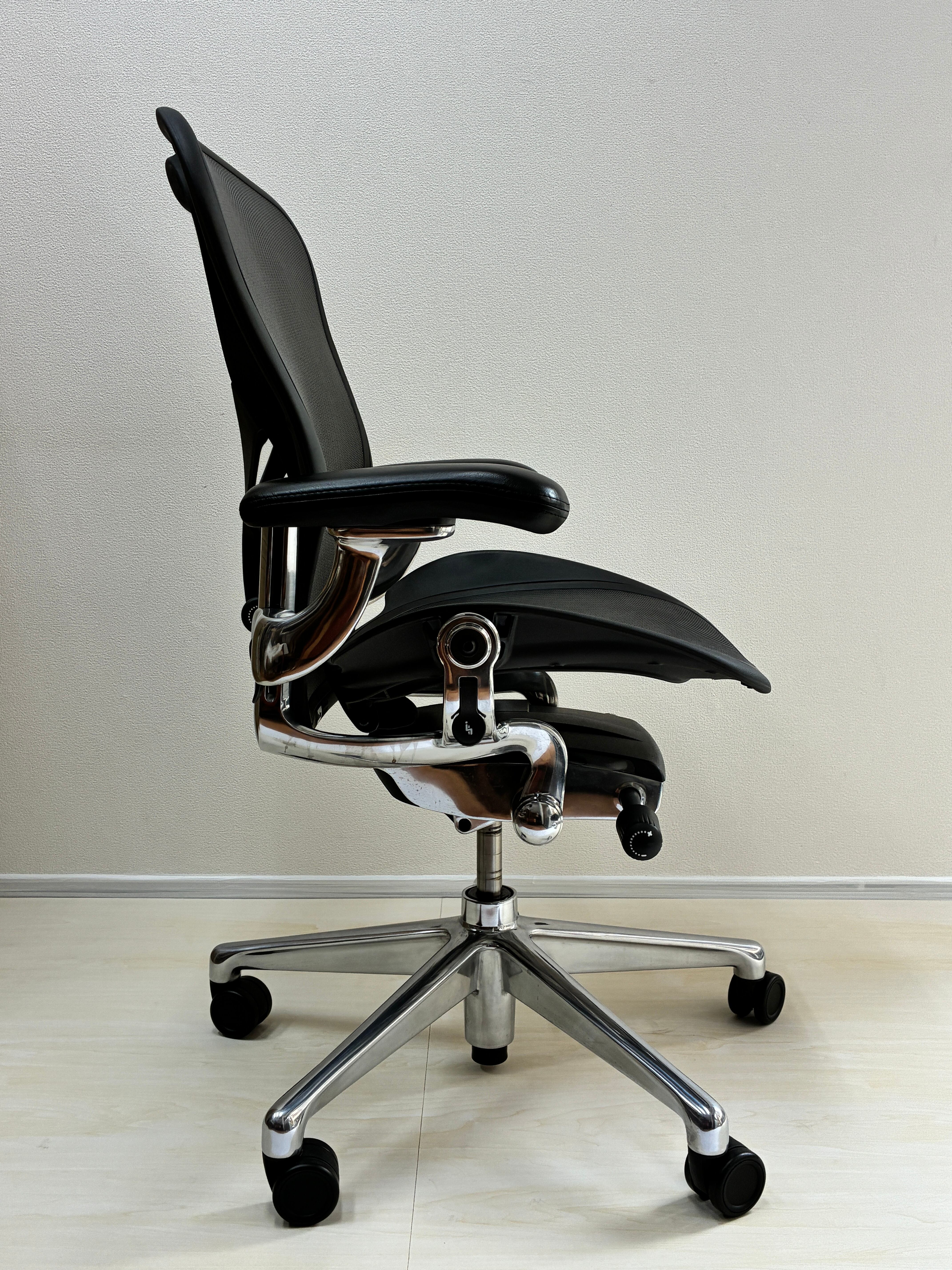 Aeron chair 