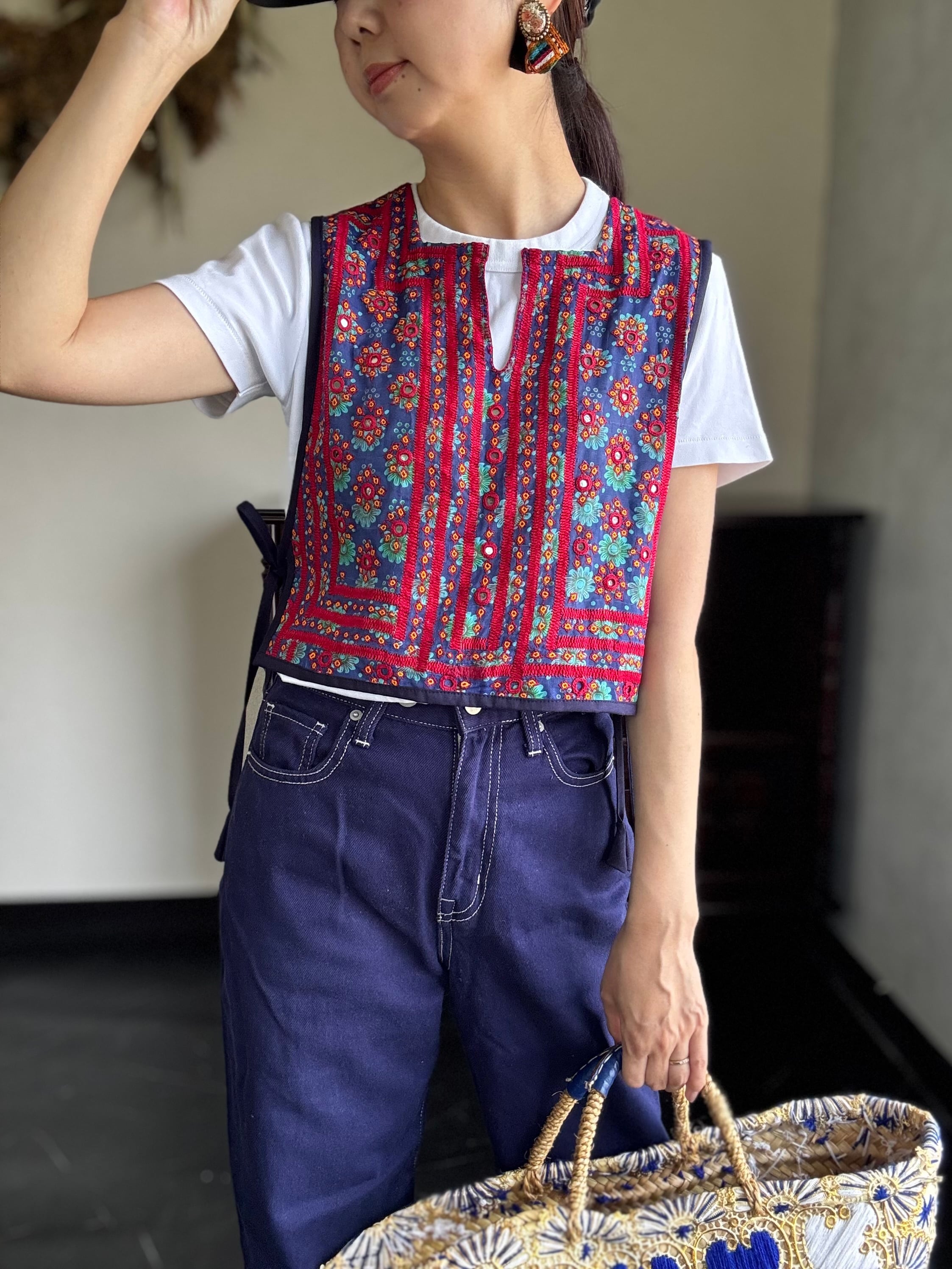 Balochito ｜ バロチ刺繍ベスト専門店
