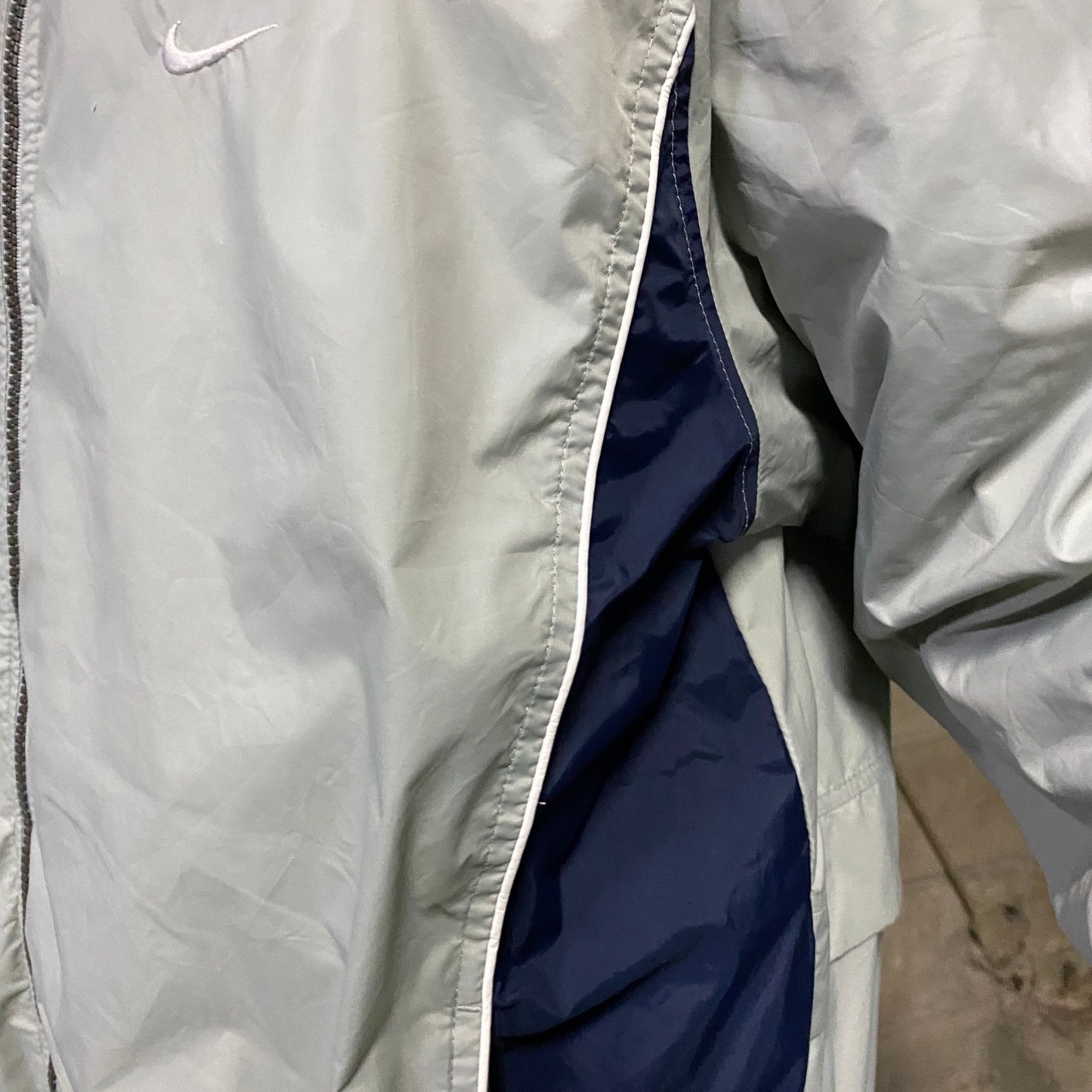 NIKE ナイキ スウォッシュロゴ バックロゴ フルジップ ナイロン 