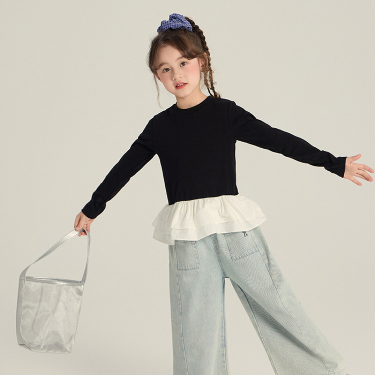 秋バレエコーデフリル付きＴシャツ