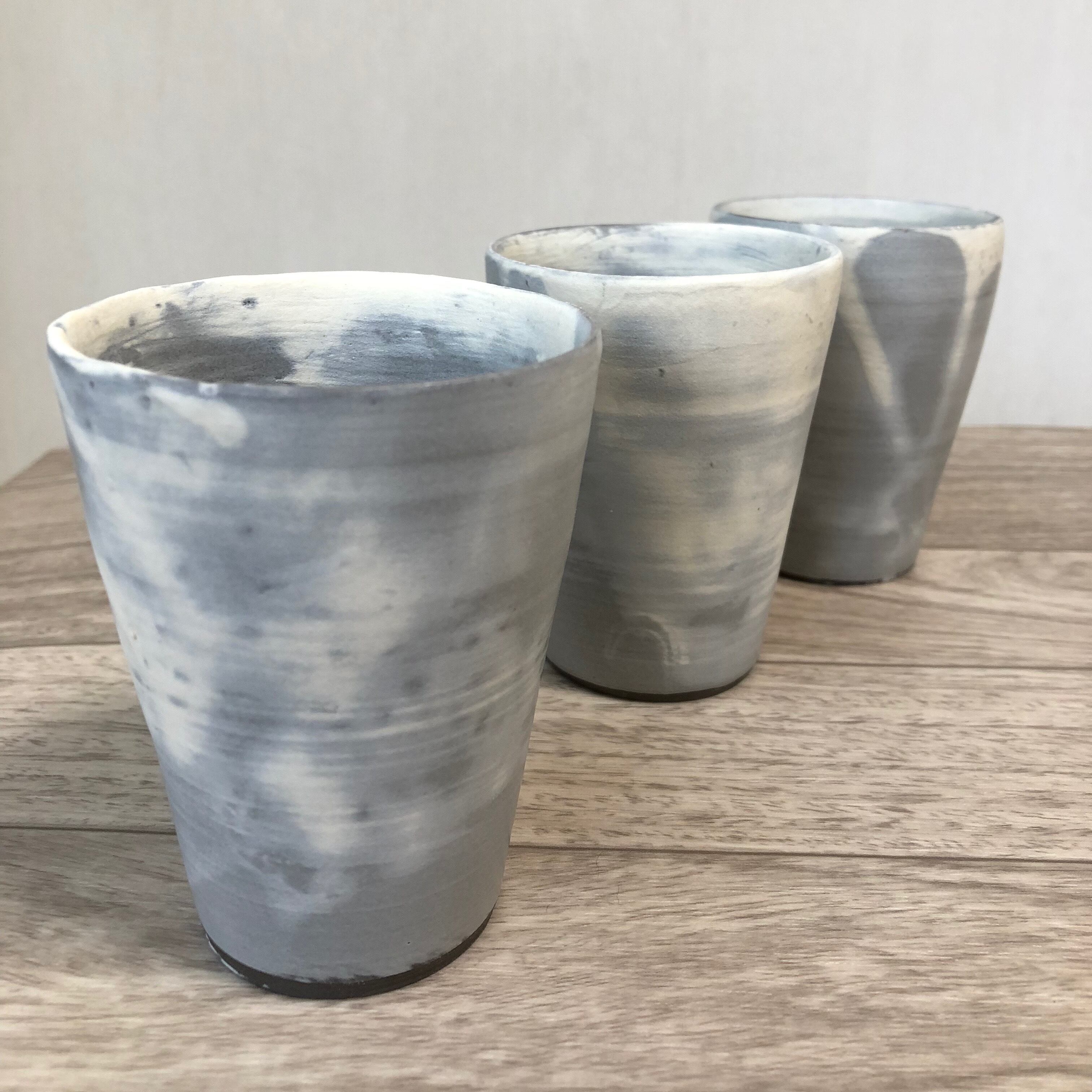 陶カップ 雪化粧