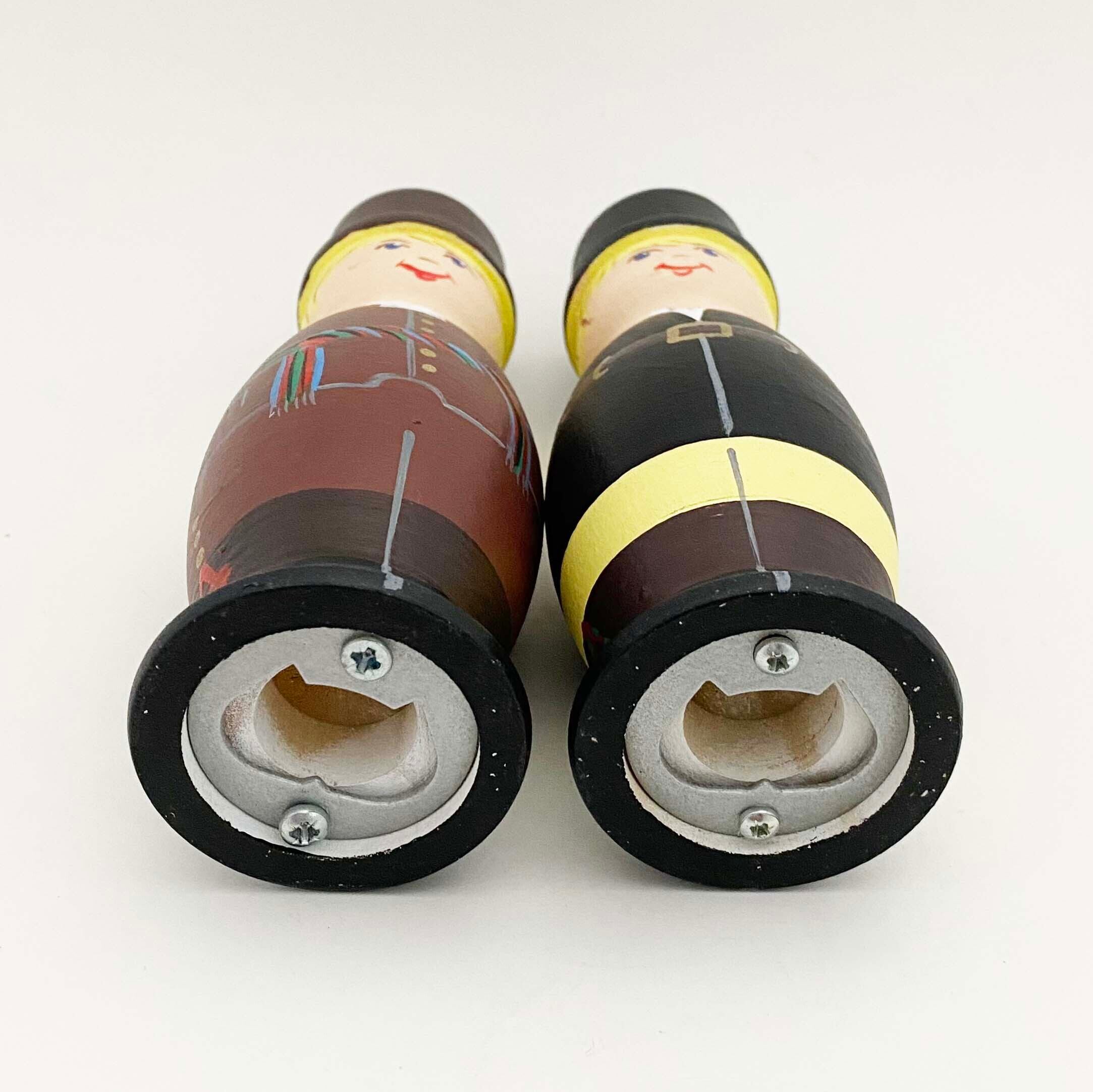 エストニア民族木人形