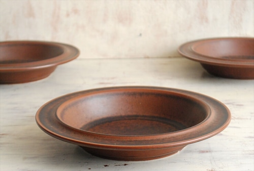 ARABIA アラビア ルスカ 19.5cm ディーププレート 深皿 Ruska 北欧食器 フィンランド 陶器 北欧 ヴィンテージ アンティーク it1365