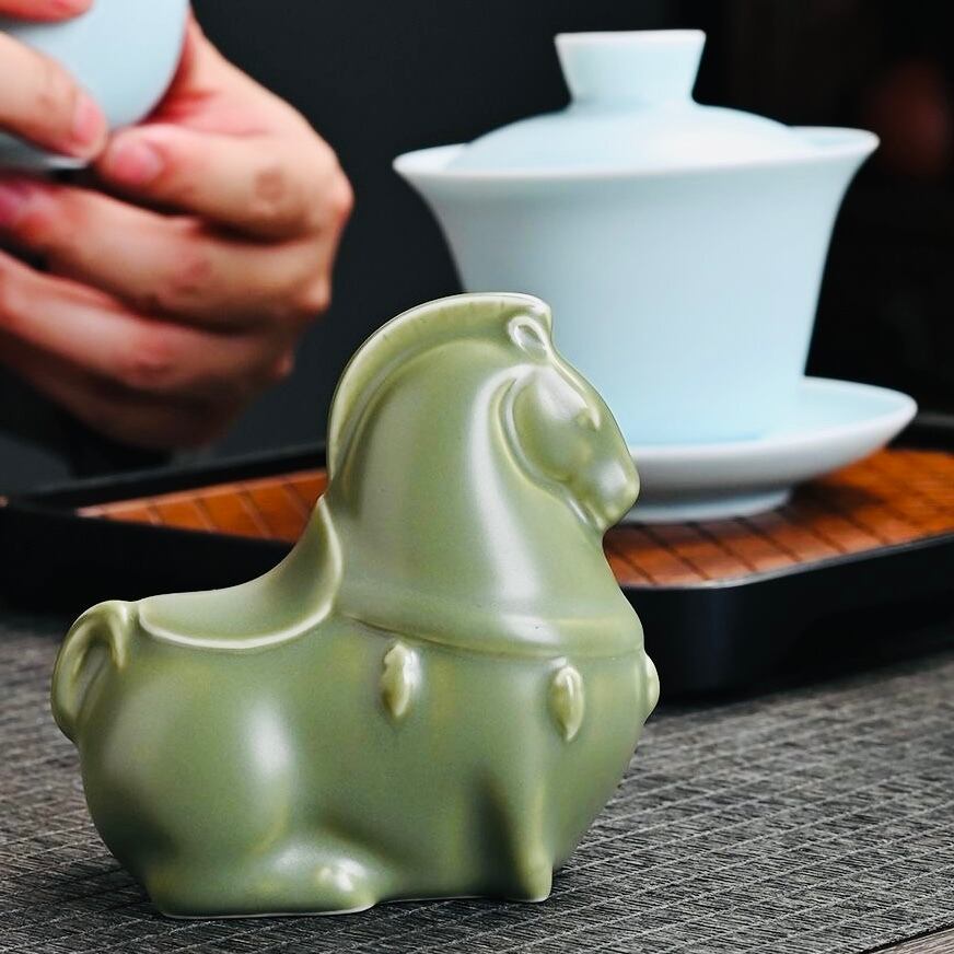 工芸品】緑馬 1個 | 五福茶荘