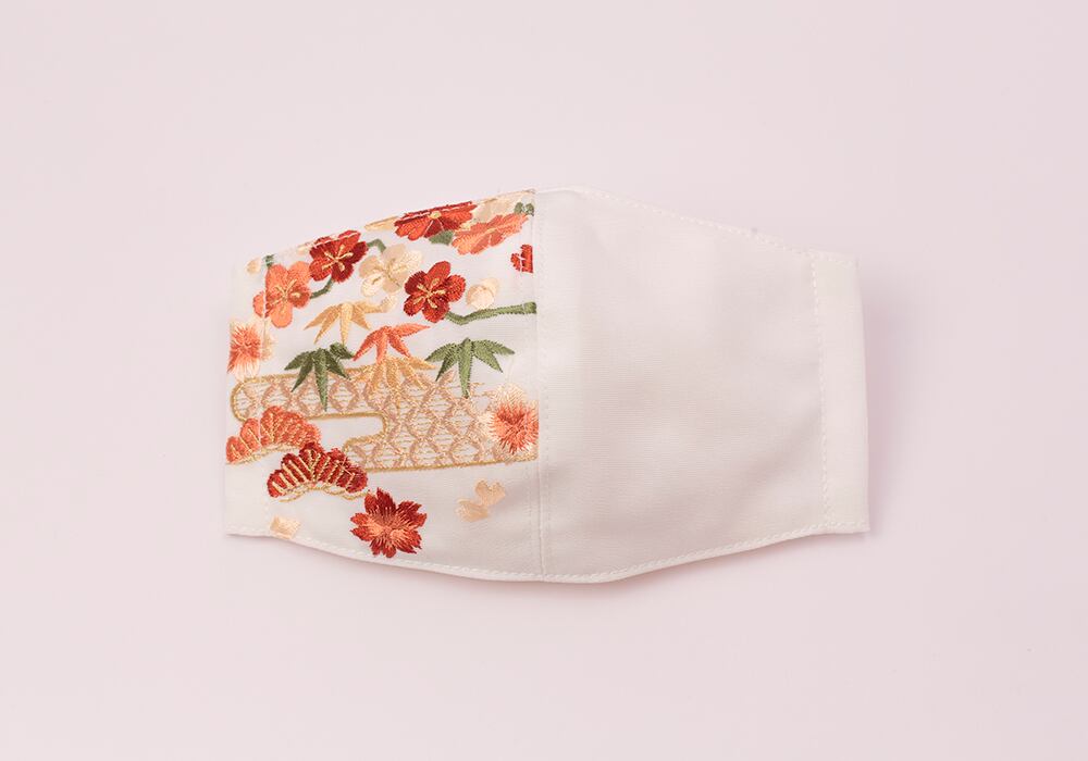 【着物マスク】チャーム付き・刺繍マスク- KOTOHOGI(m02702)