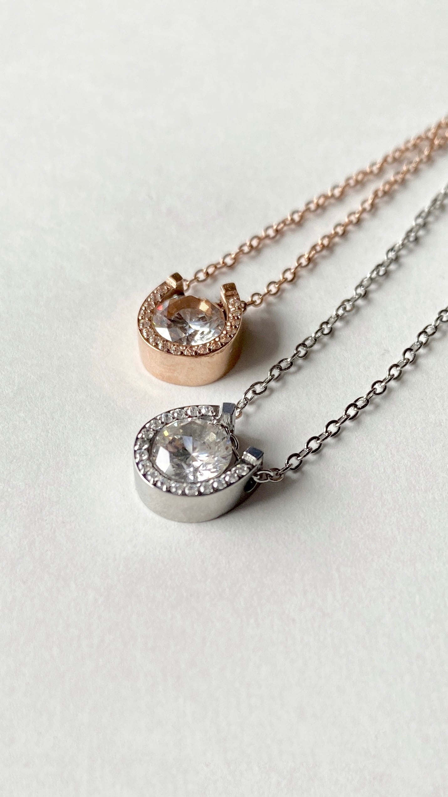 ジルコニア ホースシュー ネックレス MN5145 | emu