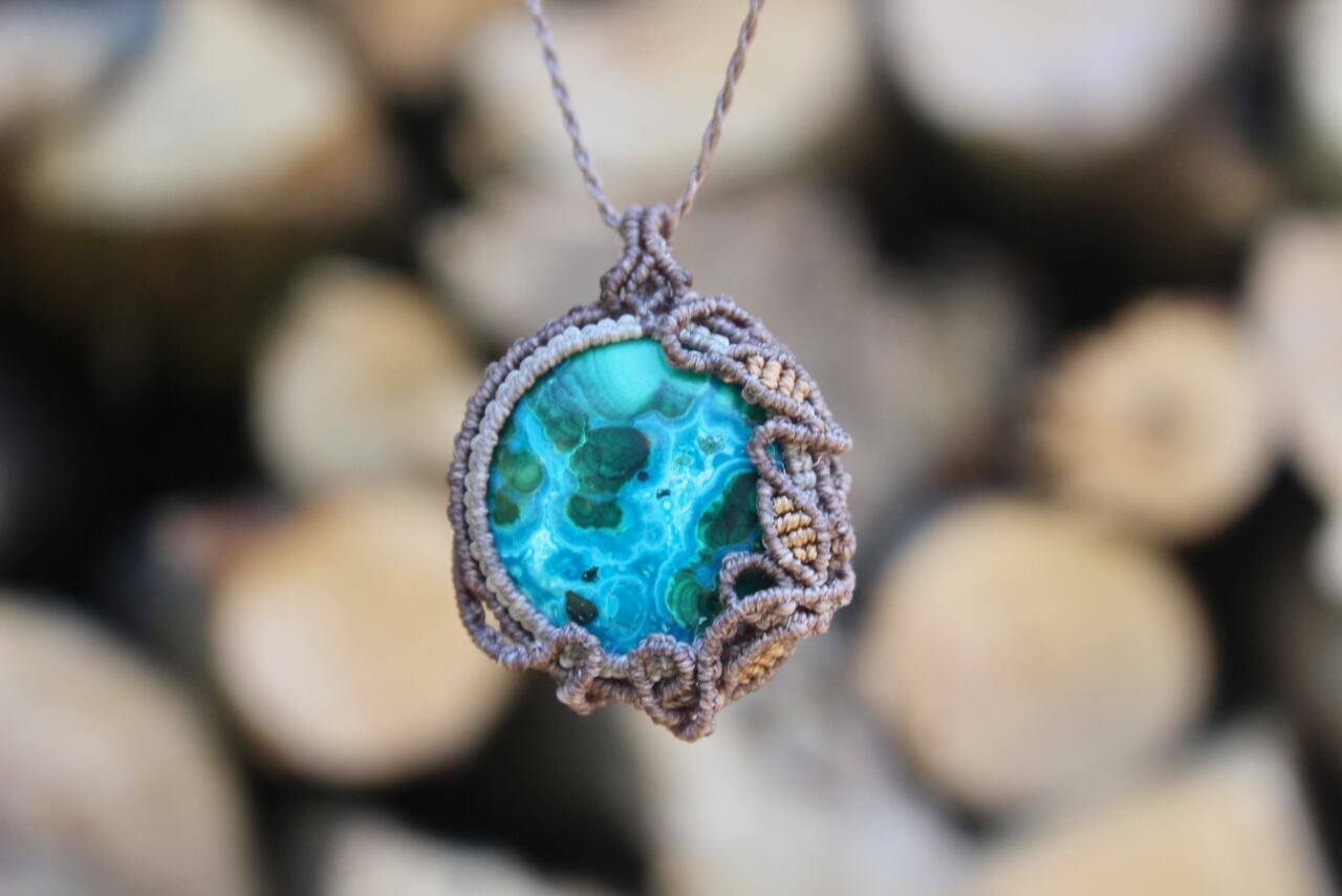 Chrysocolla malachite micro macrame pendant