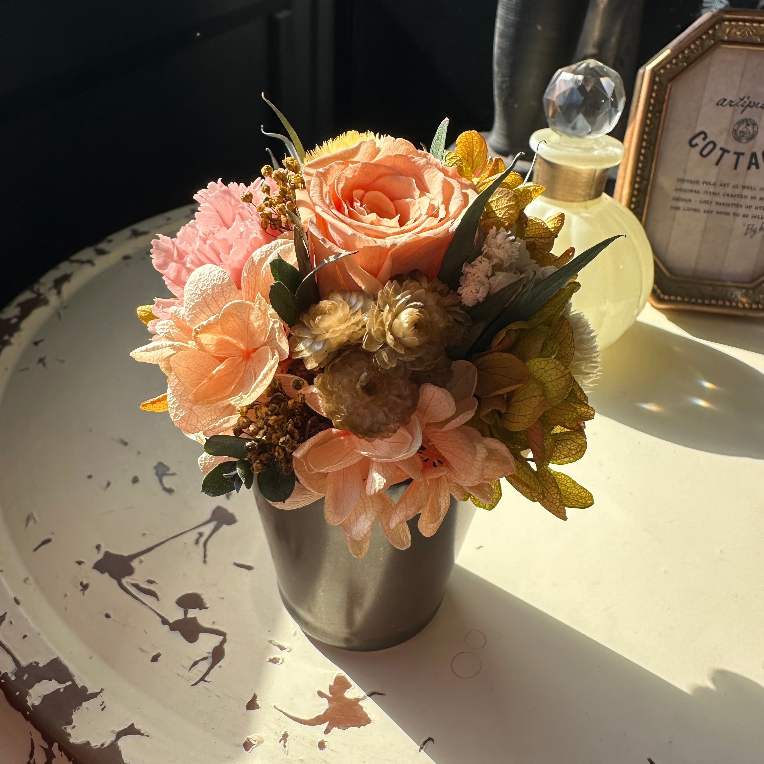 プリザーブドフラワー。スタイリッシュ。 プチブリザードフラワー7個セット プリザーブドフラワー Dona